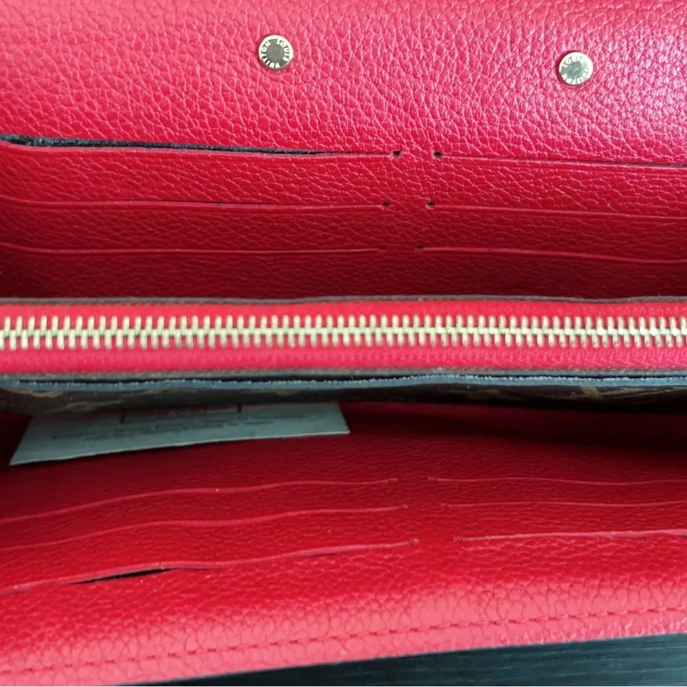 Louis Vuitton Classic Pallas Long Wallet Wristlet in Cherry cowhide leather